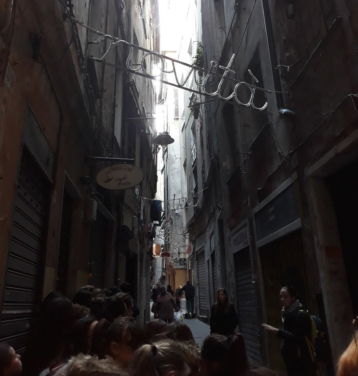 Le scuole di Secondaria e di primo grado di Ventimiglia (Roverino) a Genova per il 'Progetto Legalità'