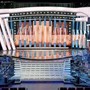 Festival di Sanremo 2026, Riccardo Bocchini firma una scenografia asimmetrica e tecnologica che annulla i confini del palco