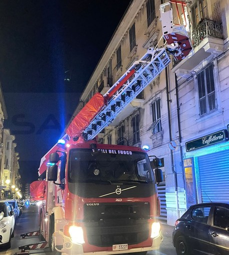 Ventimiglia: 80enne cade in casa e la porta è sprangata, mobilitazione di soccorsi in via Cavour (Foto)