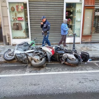 Sanremo: incidente di questa notte in via Roma, grazie alle telecamere già scoperto l'automobilista