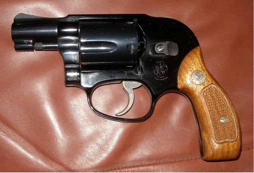 Sanremo: spara due colpi in aria temendo un furto, era il controllo della guardia giurata Sanremo: spara due colpi in aria temendo un furto, era il controllo della guardia giurata