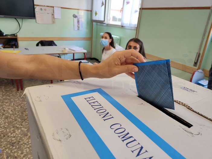 Sondaggio per le Amministrative di Sanremo: Mager supera Rolando, grande risalita di Fellegara