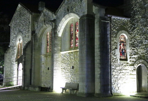 Bordighera: aumenta il costo dei matrimoni all'ex Anglicana ed ai giardini Lowe per i non residenti