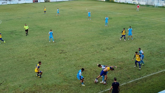 Calcio. Per la Sanremese un pari nel test con il Pietra Ligure. I commenti a caldo di Gori e Maffi (Video) Calcio. Per la Sanremese un pari nel test con il Pietra Ligure. I commenti a caldo di Gori e Maffi (Video)