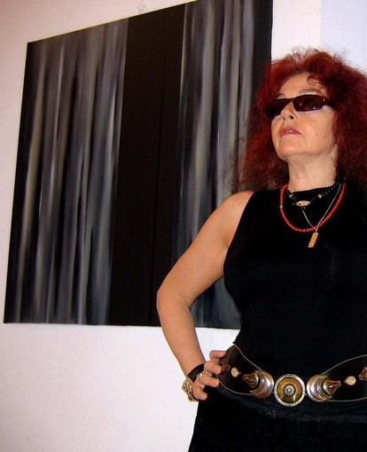 Esposizione a Dubai per la pittrice imperiese Serenella Sossi Esposizione a Dubai per la pittrice imperiese Serenella Sossi