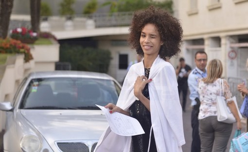 Sanremo: ecco le splendide modelle protagoniste dello spot Chanel girato ieri al Casinò (Foto) Sanremo: ecco le splendide modelle protagoniste dello spot Chanel girato ieri al Casinò (Foto)