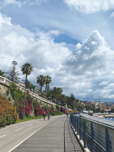 Sanremo: navette sulla ciclabile per il Festival, le perplessità di un nostro lettore Sanremo: navette sulla ciclabile per il Festival, le perplessità di un nostro lettore