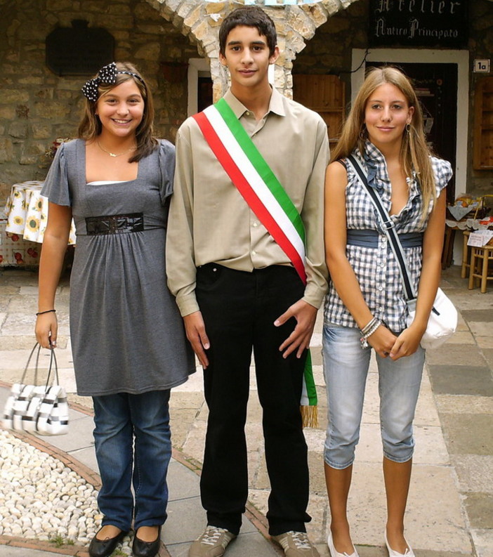 Il Sindaco del CCR di Seborga sabato dal Prefetto per la Festa della Repubblica Il Sindaco del CCR di Seborga sabato dal Prefetto per la Festa della Repubblica