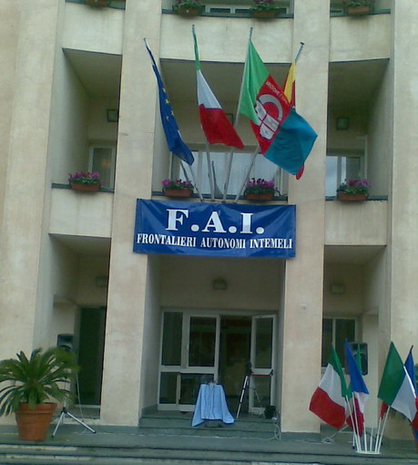 Ventimiglia: terza settimana di corso di lingua francese organizzato dalla Fai della città di confine Ventimiglia: terza settimana di corso di lingua francese organizzato dalla Fai della città di confine