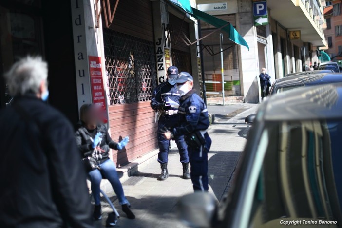 Le immagini dei soccorsi (Foto Tonino Bonomo) Le immagini dei soccorsi (Foto Tonino Bonomo)