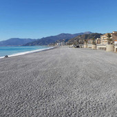 Bordighera, bando per la gestione della spiaggia e noleggio natanti: concessione demaniale di 6 anni
