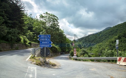 Molini di Triora: per febbraio via ai lavori sulla SP 21 Bis, la strada è chiusa dal 2015 Molini di Triora: per febbraio via ai lavori sulla SP 21 Bis, la strada è chiusa dal 2015