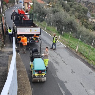 Sanremo: sistemata la salita delle opere parrocchiali di San Giacomo (foto) Sanremo: sistemata la salita delle opere parrocchiali di San Giacomo (foto)