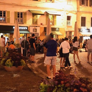 Il Presidente della Regione chiede al Governo di eliminare il coprifuoco "Vogliamo tornare a credere nel futuro"