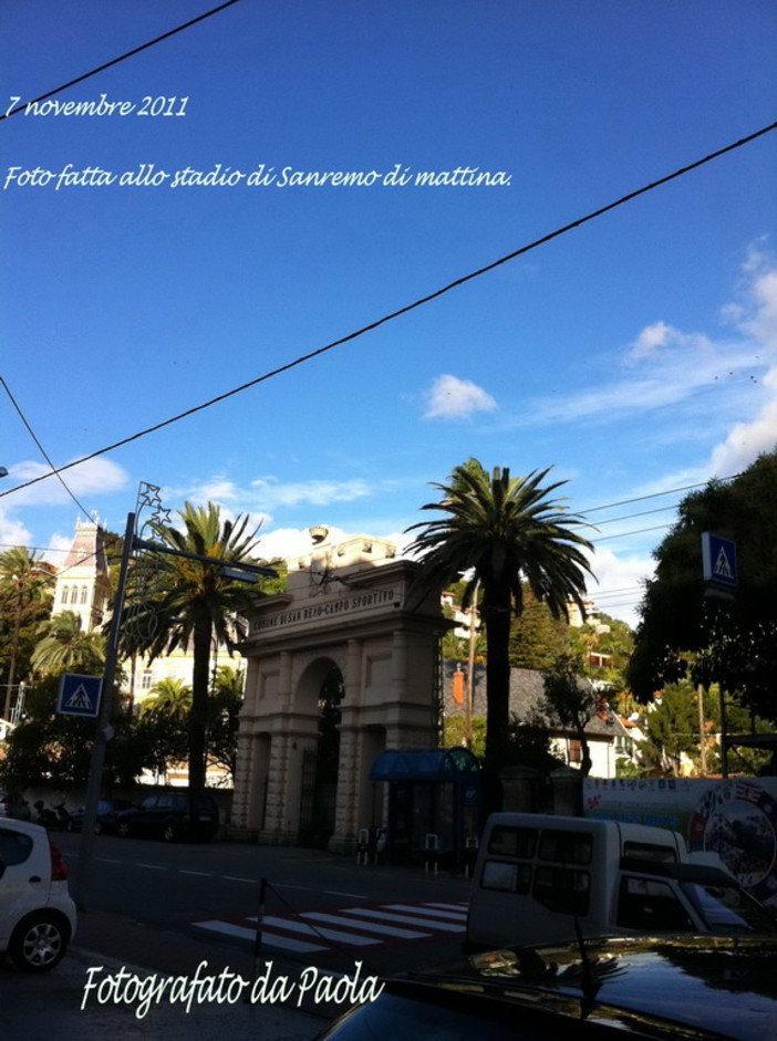Sanremo: la foto di una nostra lettrice "Questa mattina cielo azzurro dietro lo stadio!"