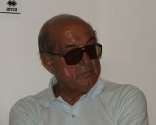 Anche il Ventimiglia Calcio si uniscono al dolore per la perdita del 'Prof.' Stefano Ferrari Anche il Ventimiglia Calcio si uniscono al dolore per la perdita del 'Prof.' Stefano Ferrari