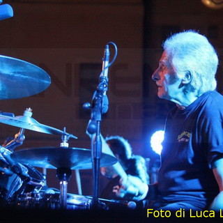 Sanremo: le più belle foto della prima serata di 'Sanremo with the Beatles', applauditissimo Pete Best
