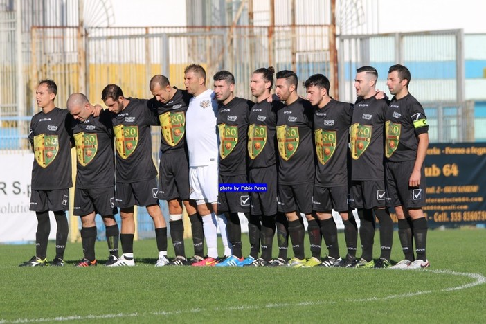 Calcio. Seconda Categoria, il Sanremo 80 espugna Cervo (2-1). Pesante: "Buono l'impegno, ma dobbiamo migliorare sul piano del gioco" Calcio. Seconda Categoria, il Sanremo 80 espugna Cervo (2-1). Pesante: "Buono l'impegno, ma dobbiamo migliorare sul piano del gioco"