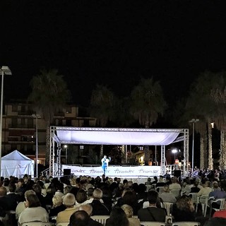 San Bartolomeo al Mare: San Bart Cabaret, oltre 2mila persone ogni sera (FOTO)