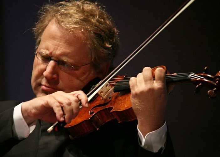 Sanremo: per il ciclo ‘Grandi interpreti giovedì pomeriggio concerto di Shlomo Mintz al Teatro del Casinò Municipale Sanremo: per il ciclo ‘Grandi interpreti giovedì pomeriggio concerto di Shlomo Mintz al Teatro del Casinò Municipale