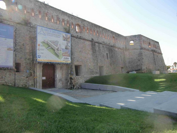 Sanremo: a metà dicembre apertura straordinaria del Forte Santa Tecla per una prima presentazione dei lavori Sanremo: a metà dicembre apertura straordinaria del Forte Santa Tecla per una prima presentazione dei lavori