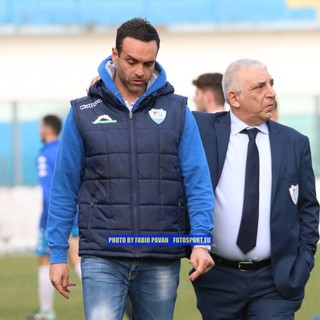 Calcio, Serie D. Crisi Sanremese, la squadra dalla parte di mister Nicola Ascoli: "Siamo sicuri che è la persona più adatta per tirarci fuori da questo momento" Calcio, Serie D. Crisi Sanremese, la squadra dalla parte di mister Nicola Ascoli: "Siamo sicuri che è la persona più adatta per tirarci fuori da questo momento"