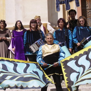 Ventimiglia: ieri il Sestiere Burgu invitato alla ricorrenza degli 800 anni della ponte medievale di Sospel