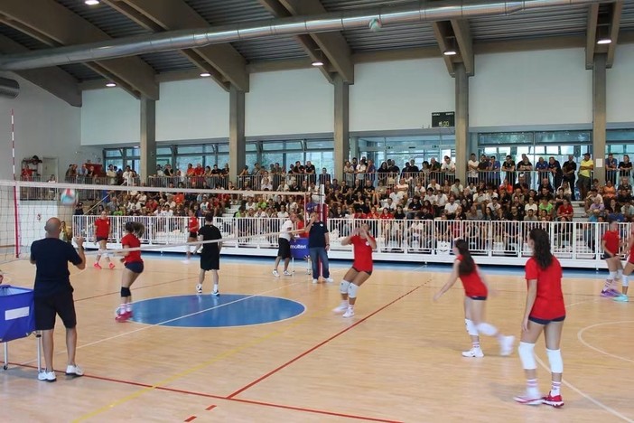 Sanremo, la Scuola di Pallavolo Mazzucchelli all’aggiornamento Fipav con Daniele Santarelli: sette tecnici presenti ad Arenzano (Foto) Sanremo, la Scuola di Pallavolo Mazzucchelli all’aggiornamento Fipav con Daniele Santarelli: sette tecnici presenti ad Arenzano (Foto)