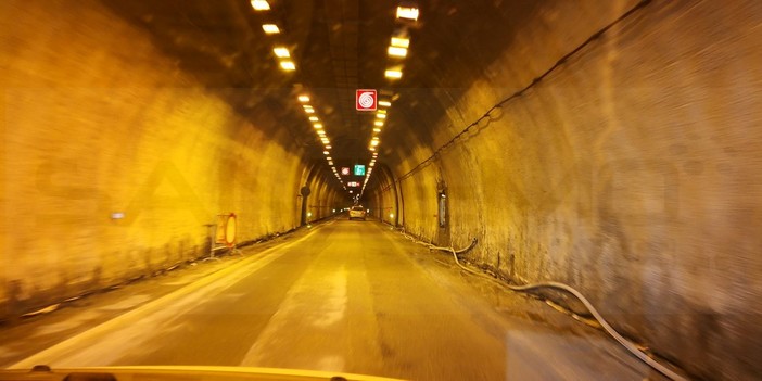 Il tunnel di Tenda chiude tre notti per lavori di manutenzione all'interno della galleria