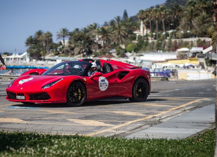Terza edizione "Targa Sobrero", evento delle supercars organizzato dal team italo svizzero Gio&Gio Terza edizione "Targa Sobrero", evento delle supercars organizzato dal team italo svizzero Gio&Gio