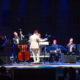 L’Orchestra Swing entra nell’ottavo anno di attività: gli ‘Swing Kids’ di Freddy Colt preparano la stagione estiva L’Orchestra Swing entra nell’ottavo anno di attività: gli ‘Swing Kids’ di Freddy Colt preparano la stagione estiva