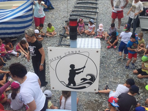 Una bella giornata al mare per i bambini della scuola dell'infanzia di Vallecrosia (Foto)