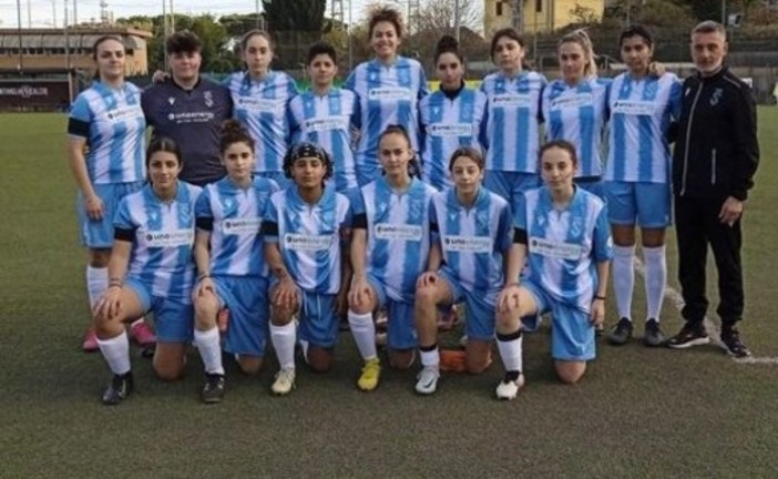 Calcio femminile, partita decisiva a Pian di Poma. Il presidente Ricci: "Alle 18 venite a sostenere le Sanremo Ladies” Calcio femminile, partita decisiva a Pian di Poma. Il presidente Ricci: "Alle 18 venite a sostenere le Sanremo Ladies”