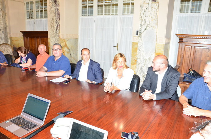 Azzeramento della Giunta Biancheri: la DIRETTA dal Comune della conferenza stampa del gruppo 'Sanremo al Centro'
