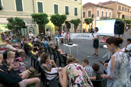 Diano Marina: grande successo per la prima serata in collaborazione con il Cea del Comune di Imperia Diano Marina: grande successo per la prima serata in collaborazione con il Cea del Comune di Imperia