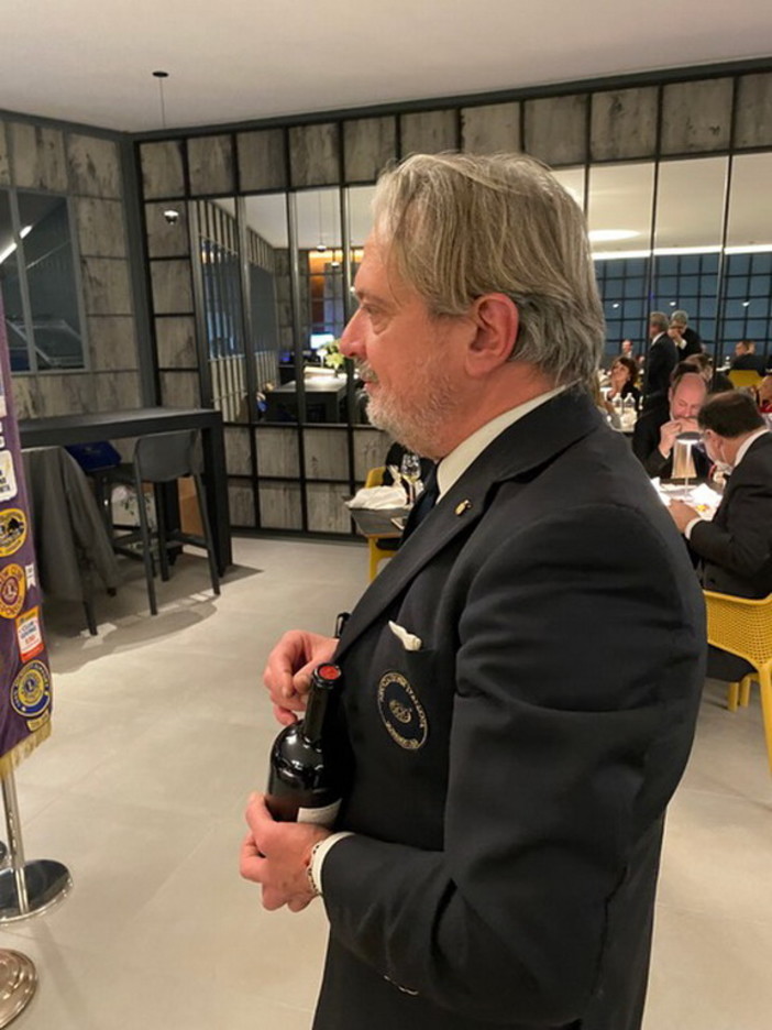 Ventimiglia: scambio di auguri del Lions Club occasione per raccogliere fondi per le scuole locali