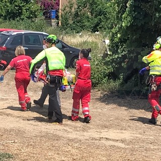 Santo Stefano al Mare: si 'infilza' un polpaccio finendo in un pozzo, mobilitazione di soccorsi (Foto e Video)