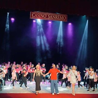 Ottimo successo per la terza edizione dello spettacolo dell'associazione CWK al Casinò di Sanremo: ecco tutti i protagonisti dell'evento Ottimo successo per la terza edizione dello spettacolo dell'associazione CWK al Casinò di Sanremo: ecco tutti i protagonisti dell'evento