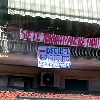 Sanremo: "Meno decibel, più rispetto!", i residenti di piazza Bresca promettono nuova guerra ai locali (Foto)