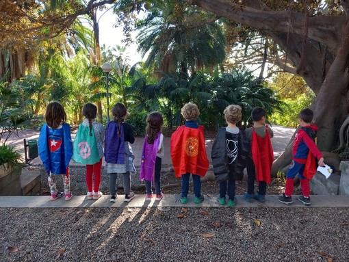 Sanremo, bambini si trasformano in supereroi in difesa dei diritti dell'infanzia (Foto) Sanremo, bambini si trasformano in supereroi in difesa dei diritti dell'infanzia (Foto)