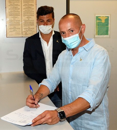 Sanremo: aveva suscitato clamore nei giorni scorsi dopo le dimissioni di Tommasini, oggi Isaia ha firmato ed entra in Consiglio (Foto)