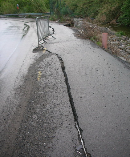 Sanremo: molte strade dissestate in città, interpellanza di Luca Lombardi (FdI) a Sindaco e Giunta Sanremo: molte strade dissestate in città, interpellanza di Luca Lombardi (FdI) a Sindaco e Giunta