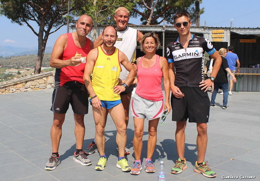 Bordighera: circa 300 partecipanti questa mattina per 'Andandu', la passeggiata a Sasso (Foto)