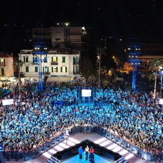 SuperKaraoke chiude a Ventimiglia con oltre 22.000 ingressi: tre serate da record e sicurezza impeccabile SuperKaraoke chiude a Ventimiglia con oltre 22.000 ingressi: tre serate da record e sicurezza impeccabile