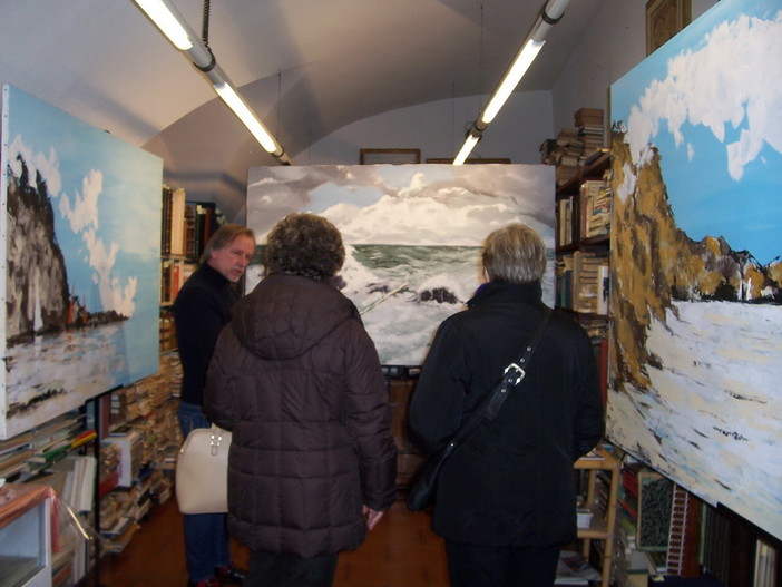 Sanremo: ottimo successo al vernissage della mostra di Sergio Brambillasca Sanremo: ottimo successo al vernissage della mostra di Sergio Brambillasca