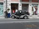 Sanremo: donna perde il controllo dell'auto in via Roma, divelti alcuni dissuasori