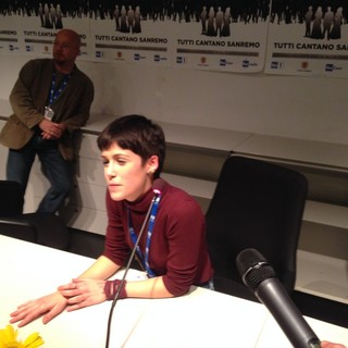 Chiara Dello Iacovo presenta "Introverso": "Ho scritto questo pezzo in un momento di rabbia durante il talent 'The Voice'"