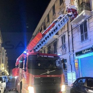 Ventimiglia: 80enne cade in casa e la porta è sprangata, mobilitazione di soccorsi in via Cavour (Foto)