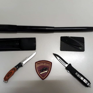 Imperia: serie di interventi della Volante negli ultimi giorni, fermati diversi giovani in possesso di droga Imperia: serie di interventi della Volante negli ultimi giorni, fermati diversi giovani in possesso di droga
