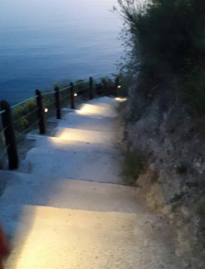 Ventimiglia: conclusa la strada per le Calandre, la soddisfazione del Sindaco Enrico Ioculano Ventimiglia: conclusa la strada per le Calandre, la soddisfazione del Sindaco Enrico Ioculano